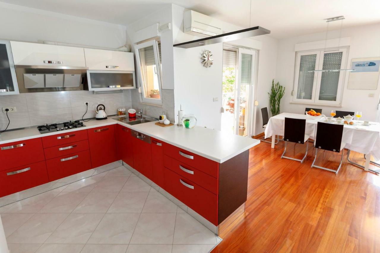 Luxury Villa Castrum Kaštela Buitenkant foto